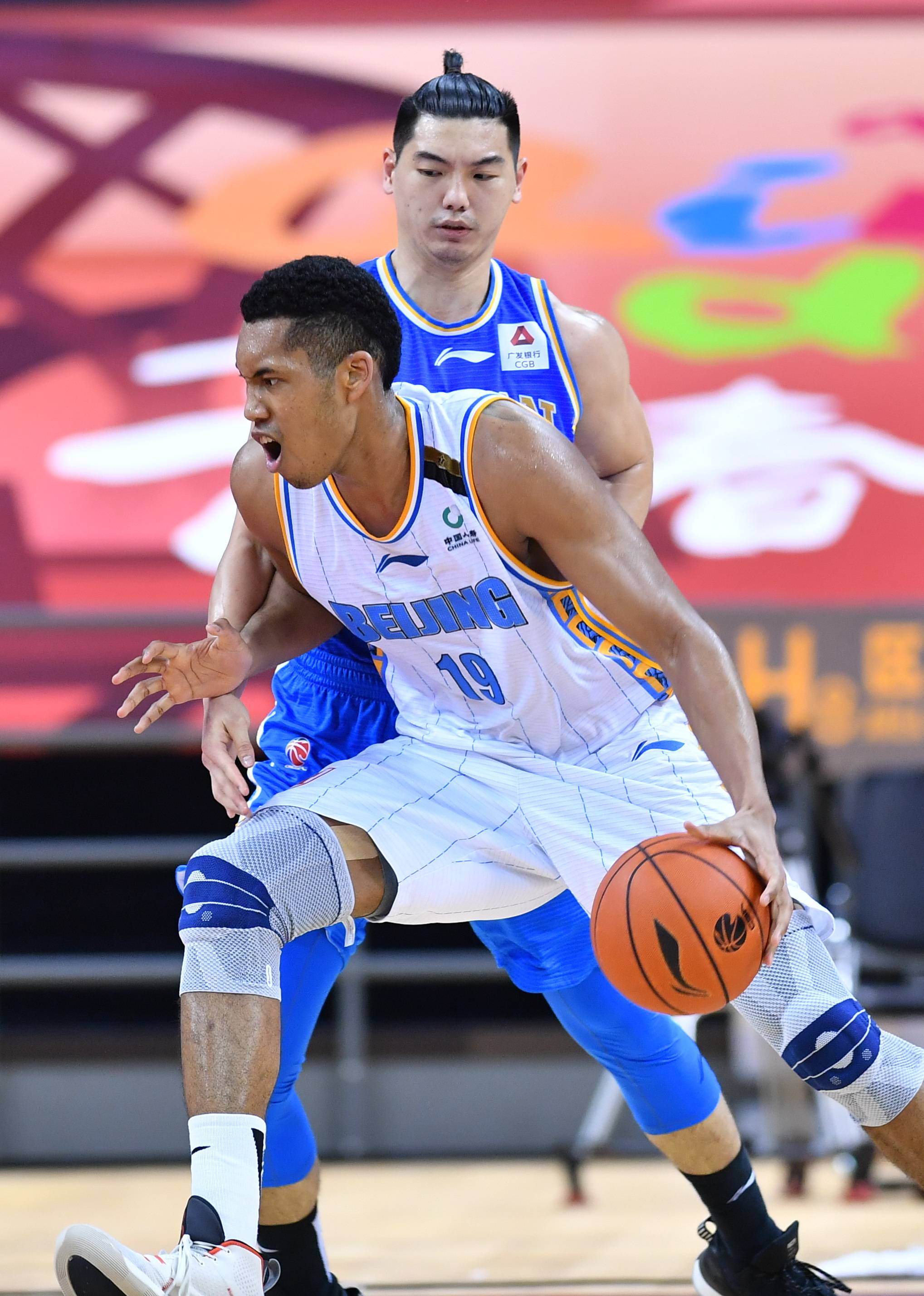 锋线上继续 锋线上继续