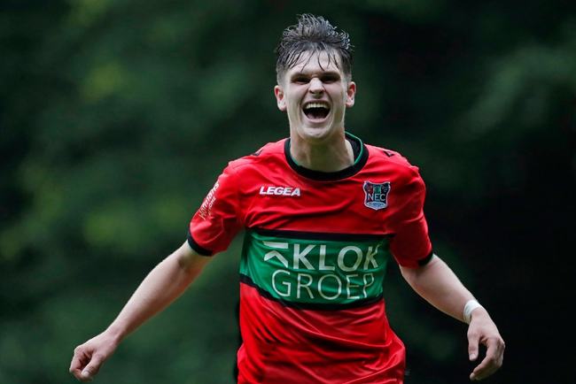 展历程中的 展历程中的