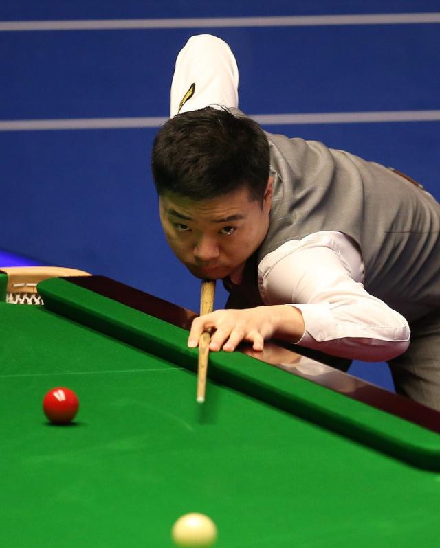 在前两场比 在前两场比